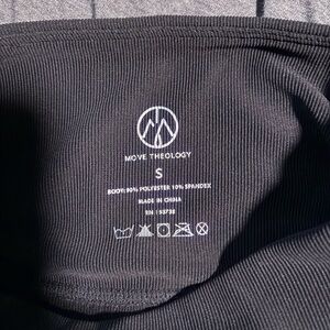 Move Theology Black biker shorts